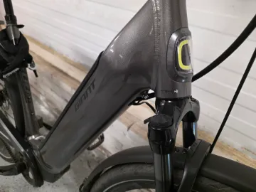 Giant Hybrid — tweedehands e-bike — foto 2