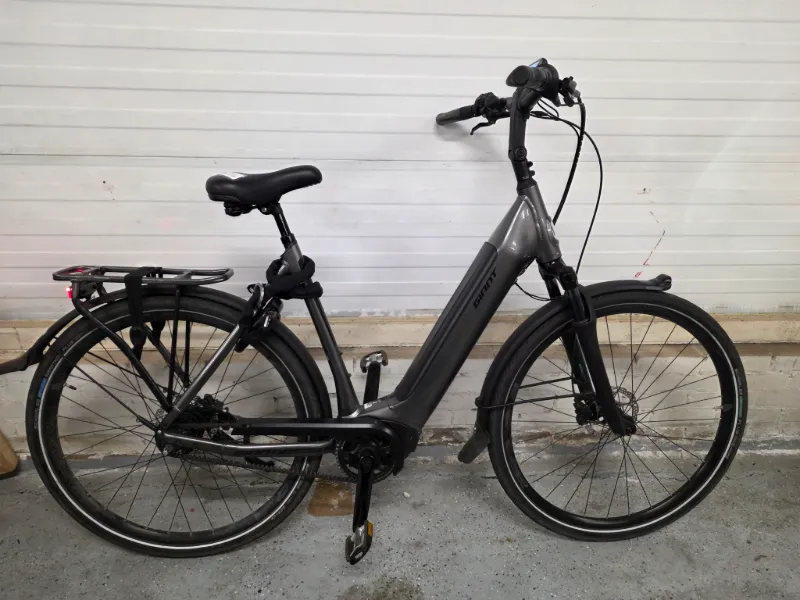 Giant Hybrid L — tweedehands e-bike