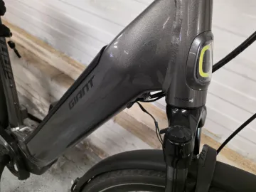 Giant Hybrid L — tweedehands e-bike — foto 2