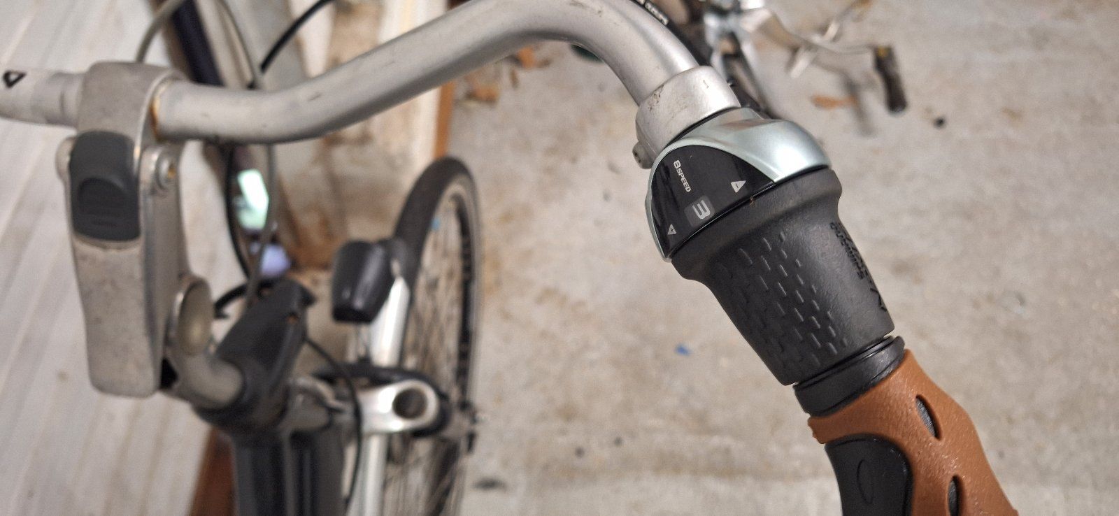 Cortina A8 Damesfiets — tweedehands stadsfiets — foto 4
