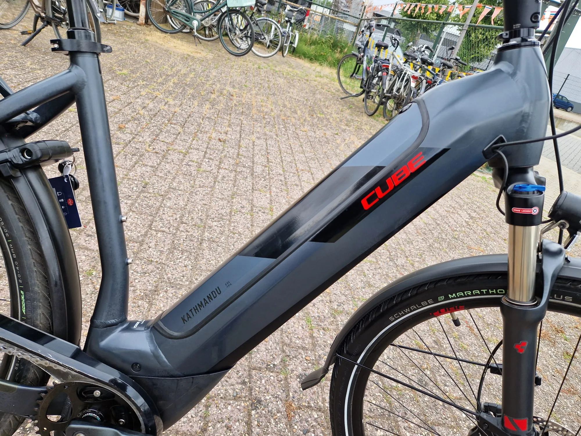 Cube Kathmandu Hybrid 625 — tweedehands e-bike — foto 2